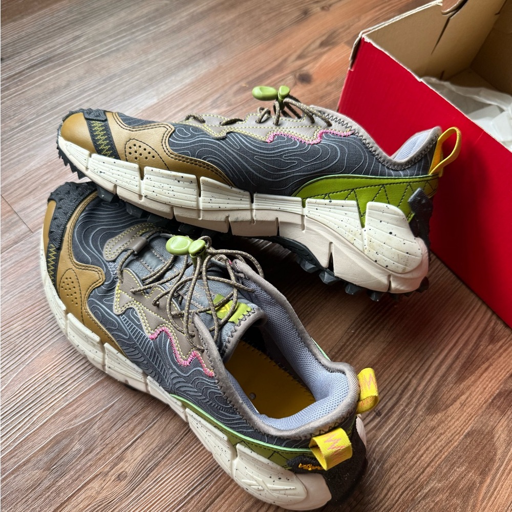 Reebok Sneakers - Picture 5 of 12